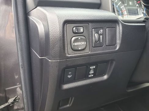 Used 2018 Toyota 4Runner SR5 Premium image 19