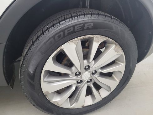 Used 2020 Buick Encore Preferred w/ Safety Package AWD/4WD image 31