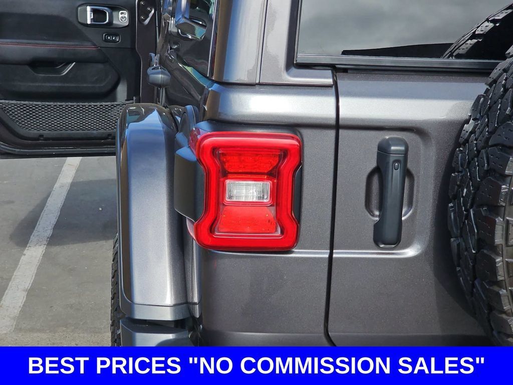 Used 2021 Jeep Wrangler Unlimited Rubicon AWD/4WD image 40