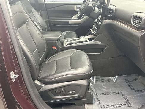 Used 2023 Ford Explorer Limited w/ Limited Technology Package AWD/4WD image 18