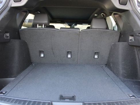 Used 2025 Acura RDX SH-AWD image 11