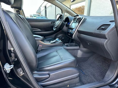 Used 2015 Nissan Leaf SL w/ Premium Package image 21
