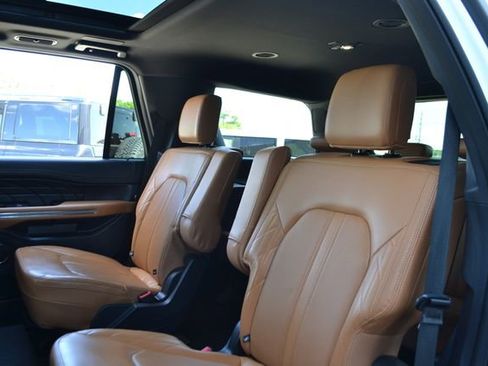 Certified 2024 Ford Expedition Platinum AWD/4WD image 32