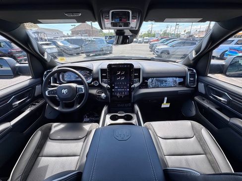 New 2026 RAM 1500 Laramie AWD/4WD image 9