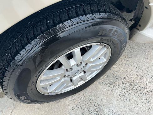 Used 2010 Ford Expedition Eddie Bauer RWD image 11