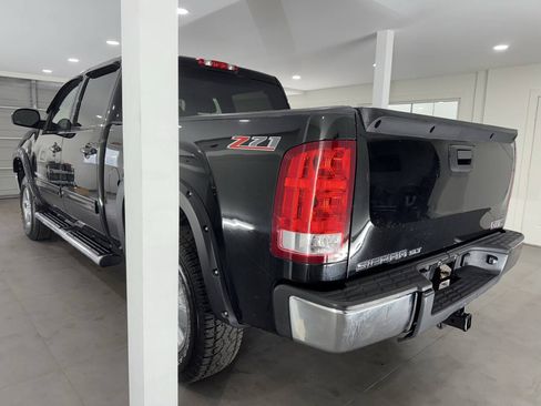 Used 2012 GMC Sierra 1500 SLT w/ Suspension Package, Off-Road AWD/4WD image 4