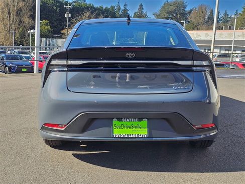 New 2026 Toyota Prius Plug-In Hybrid image 6