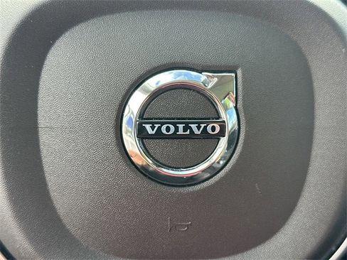 Used 2024 Volvo XC90 B6 Plus image 26