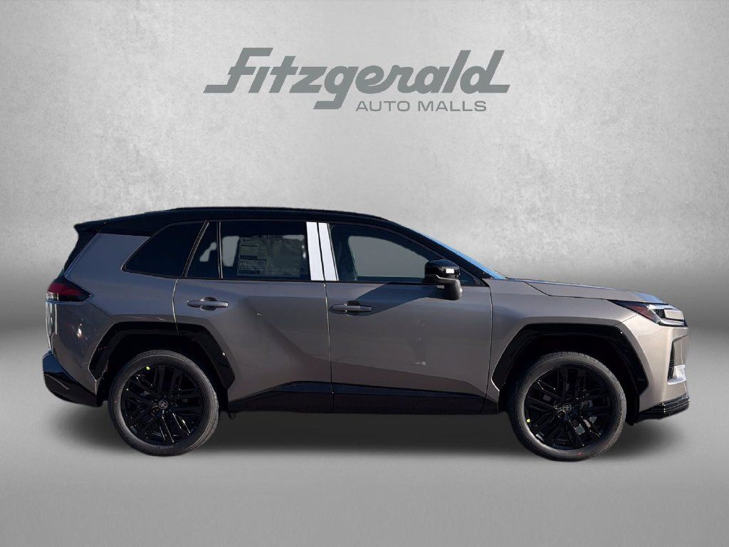 Used 2026 Toyota RAV4 XSE AWD/4WD image 9