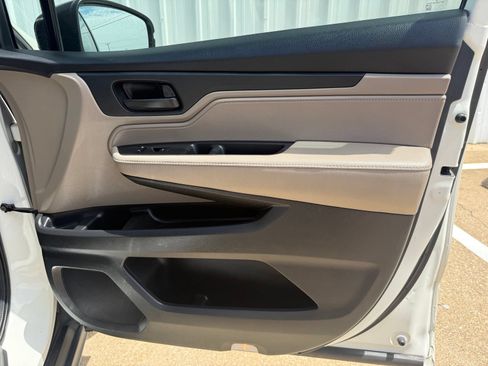 Used 2018 Honda Odyssey EX-L image 22
