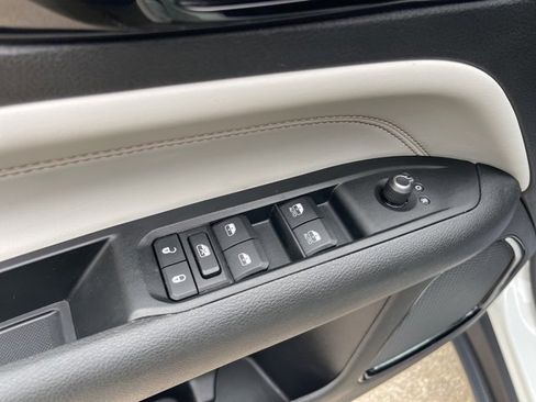 Used 2022 Jeep Compass Limited image 16