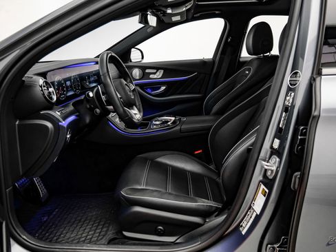 Used 2018 Mercedes-Benz E 63 AMG S image 38