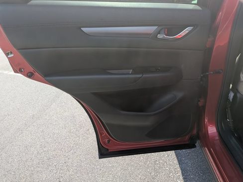 Used 2017 MAZDA CX-5 Touring w/ Preferred Equipment Package FWD image 25