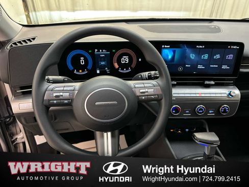 New 2026 Hyundai Kona SE image 13