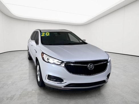 Used 2020 Buick Enclave Essence FWD image 3