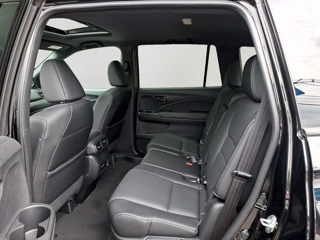 Used 2024 Honda Passport EX-L image 9