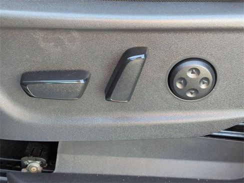 Used 2023 Nissan Ariya AWD image 18