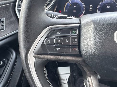 Certified 2024 Jeep Grand Cherokee Limited image 16