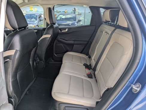Used 2022 Ford Escape SEL FWD image 17