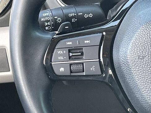 Used 2023 Honda Pilot EX-L image 12