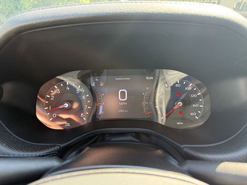 Used 2025 Jeep Compass Limited w/ Sun & Sound Group AWD/4WD image 17