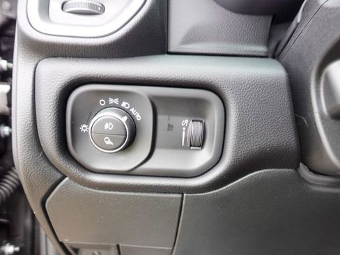 New 2026 RAM 2500 Big Horn AWD/4WD image 17