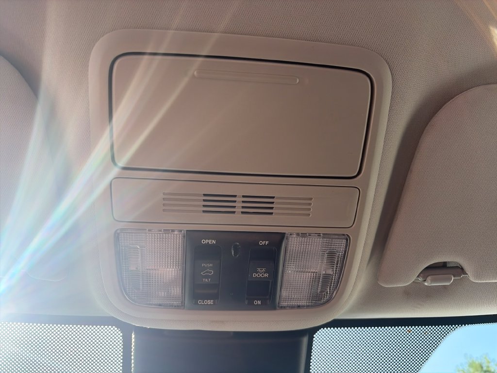 Used 2025 Honda Odyssey EX-L image 36