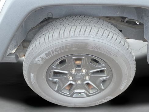 Used 2015 Jeep Wrangler Unlimited Sport image 29