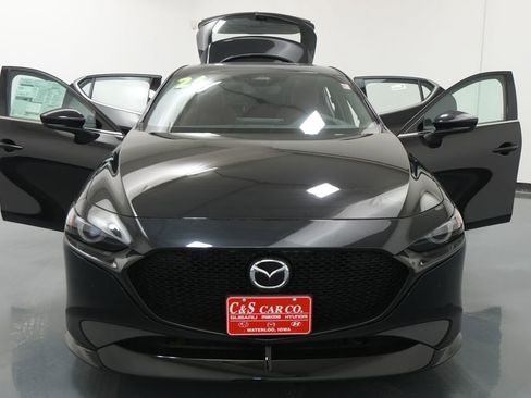 New 2026 MAZDA MAZDA3 Hatchback w/Premium Plus Pkg AWD/4WD image 30