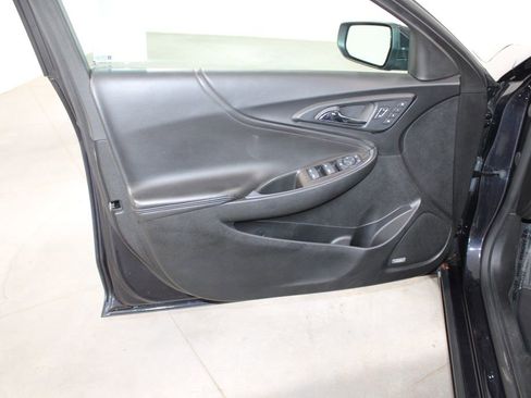 Used 2023 Chevrolet Malibu LT image 24