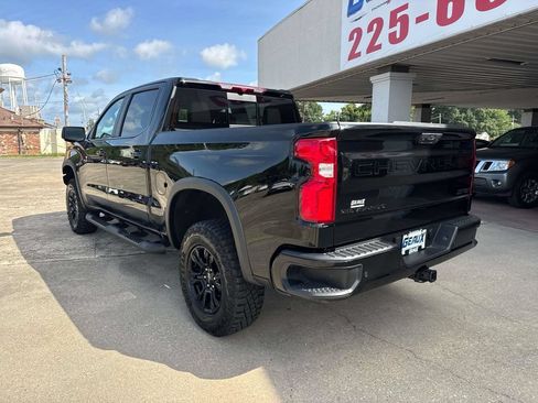 Used 2025 Chevrolet Silverado 1500 ZR2 w/ Dark Appearance Package AWD/4WD image 19