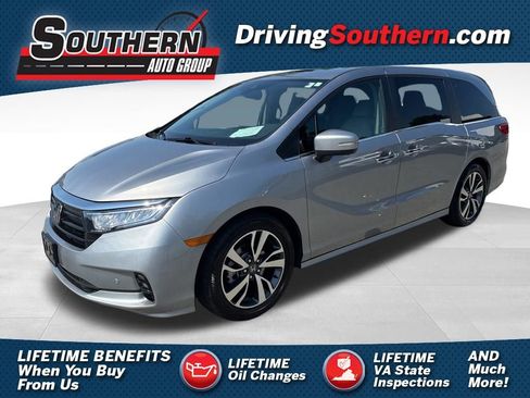 Used 2023 Honda Odyssey Touring image 1