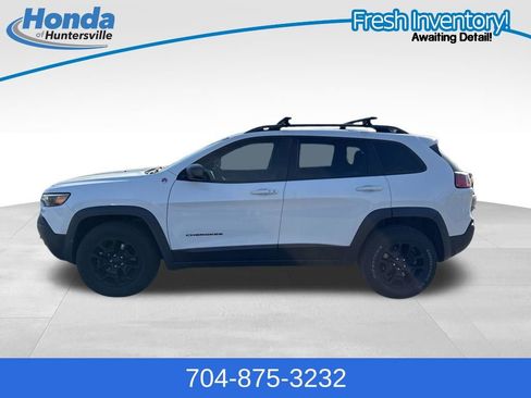 Used 2019 Jeep Cherokee Trailhawk image 5