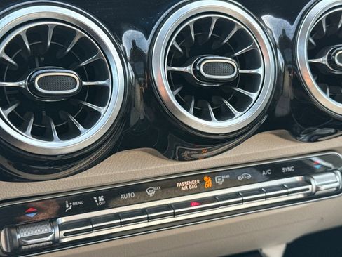 Certified 2023 Mercedes-Benz GLB 250 4MATIC image 25