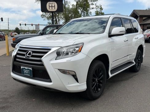 Used 2018 Lexus GX 460 Premium w/ Premium Package AWD/4WD image 2