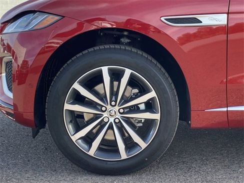 Used 2025 Jaguar F-PACE R-Dynamic S image 22
