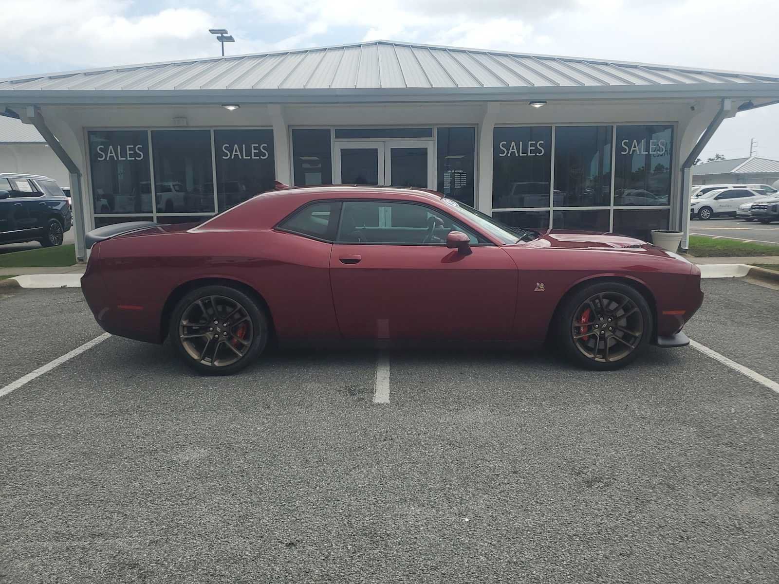 Used 2023 Dodge Challenger R/T Scat Pack w/ Plus Package RWD image 9