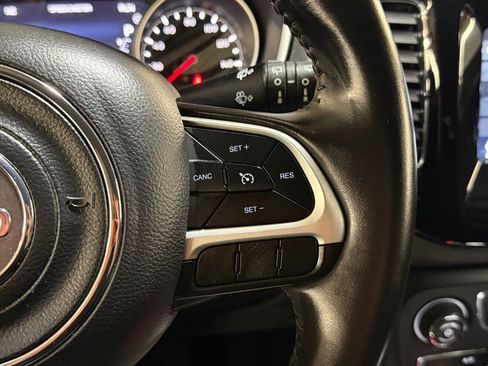 Used 2018 Jeep Compass Altitude w/ Popular Equipment Group image 17