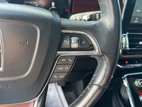 Used 2021 Lincoln Navigator Reserve w/ Luxury Package image 18