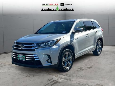 Certified 2019 Toyota Highlander Limited Platinum AWD/4WD image 1