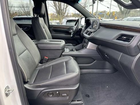 Certified 2022 Chevrolet Suburban Premier AWD/4WD image 9