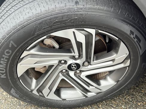 Used 2023 Hyundai Santa Fe SEL w/ Premium Package image 10