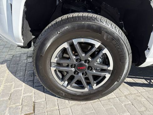 Used 2025 Toyota Tacoma TRD Sport image 25