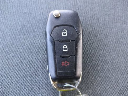 Used 2023 Ford F150 XLT image 26