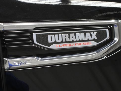 Used 2024 GMC Sierra 1500 SLT image 41