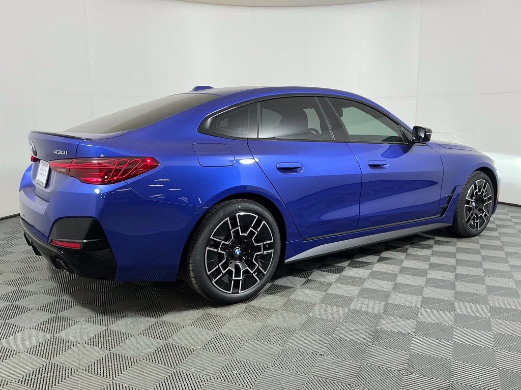 New 2026 BMW 430i w/ M Sport Package RWD image 3