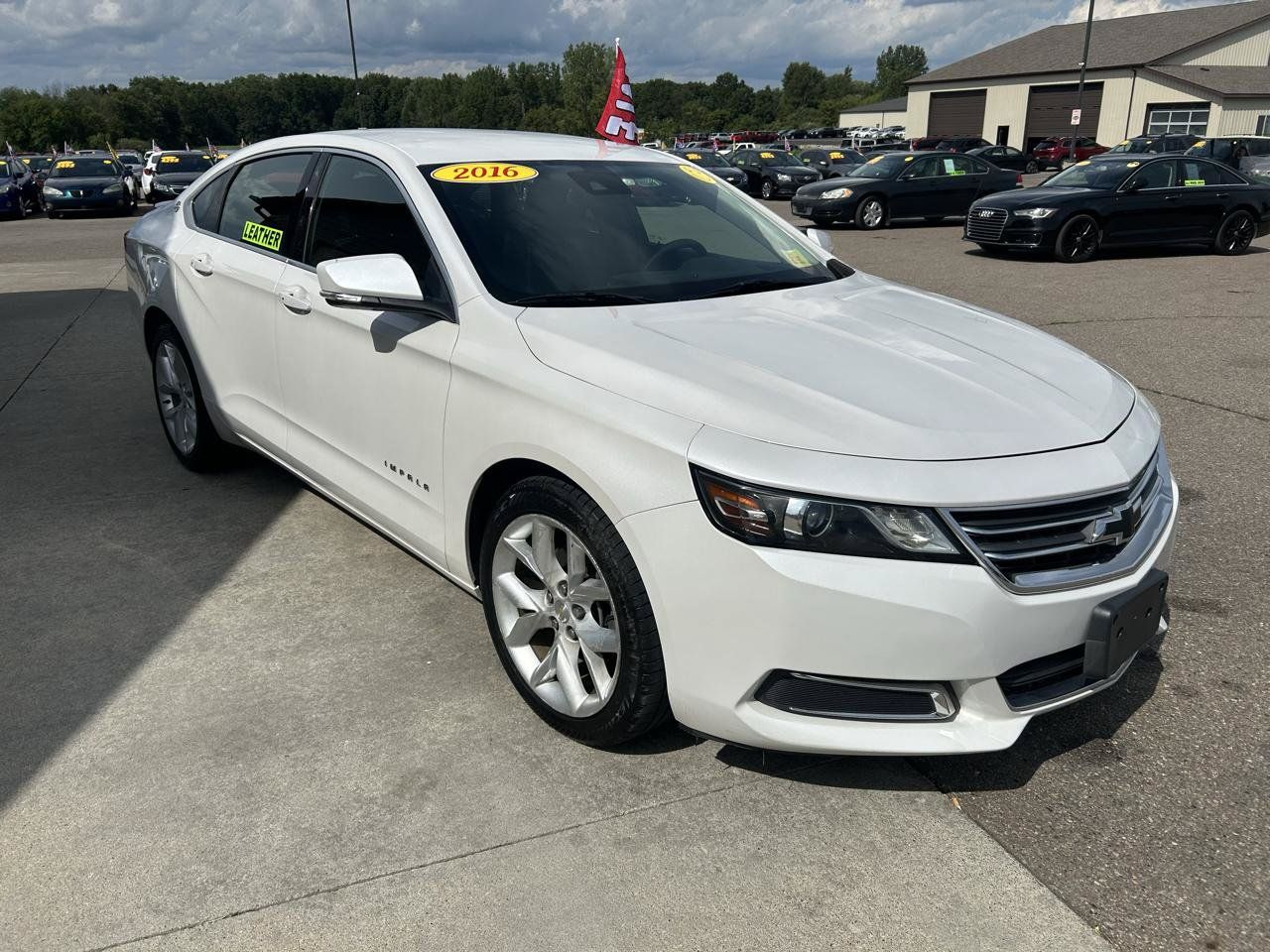Used 2016 Chevrolet Impala LT w/ Leather Package FWD image 3