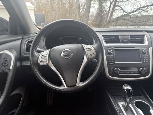 Used 2016 Nissan Altima 2.5 SL w/ 2.5 Technology Package image 20
