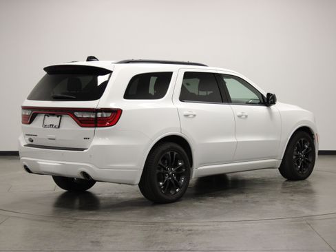 Used 2023 Dodge Durango GT RWD image 8