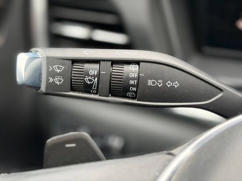 Used 2025 GMC Terrain Elevation AWD/4WD image 25